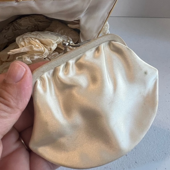 Walborg Vintage Beaded Tapestry Kiss-Lock Shoulder/Crossbody + Coin Purse - Picture 9 of 14